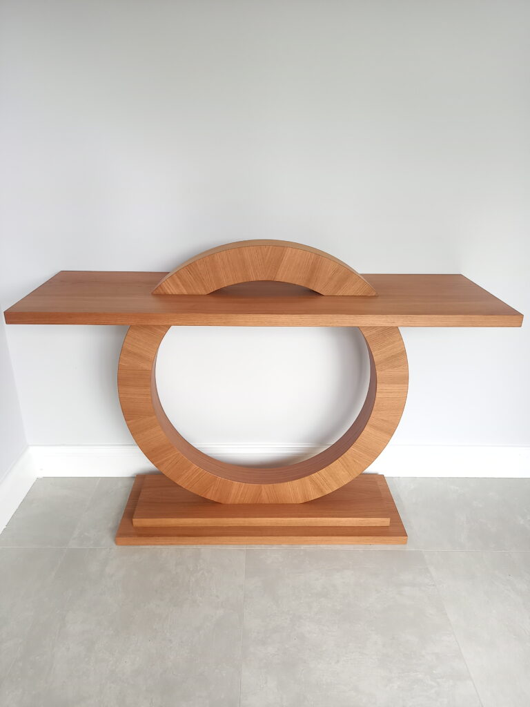 Luxurious hall Table